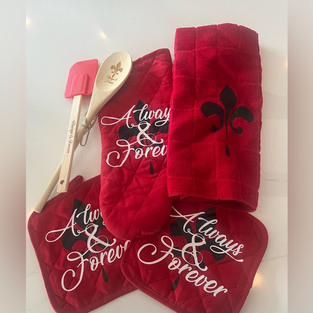 The originals vampire diaries kitchen set